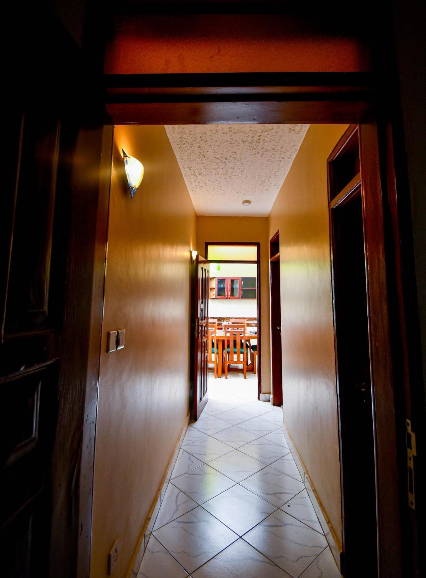 Peace Of Mind Suites Entebbe Luaran gambar